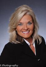 Wendy Woods, Broker